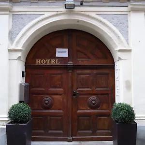 Отель Altstadthotel ***